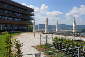  Sonnenterrasse mit Ausblick bis zur Schwäbischen Alb 