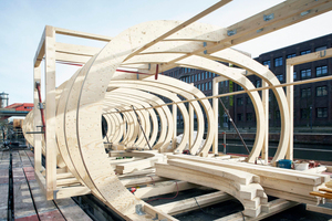  Rohbau auf dem Wasser bedeutet arbeiten ohne Wasserwaage Foto: Thomas Ebert 