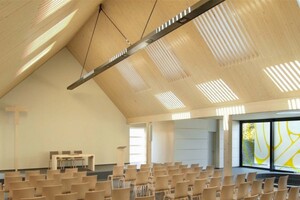  Besondere Lichtsituation und eine stimmungsvolle, sakrale Ästhetik im Gottesdienstraum: Der erste Preis des Velux-Architekturwettbewerbs ging an den Kirchenneubau in Platendorf 