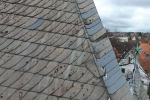  Mit dem Foto der Drohne lässt sich das Dach der Martin-Luther-Kirche ganz genau betrachten, ohne eine Leiter benutzen zu müssen Foto: Dächer von Hunold GmbH 