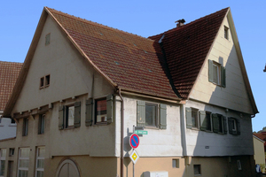  Vor der Sanierung: das Haus in Weinstadt-Schnait, das über 500 Jahre alt ist, wird von einer fünfköpfigen Wohngemeinschaft bewohnt Foto: Samuel Herbrich 