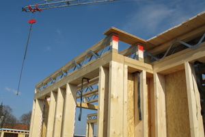  Eine Zwischendecke aus Parallelträgern auf einem Holzrahmenbau 