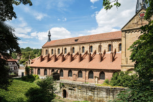  Die Klosterkirche des Klosters Maulbronn, links im Bild das sanierte Seitenschiff<span class="bildnachweis">Foto: Dirk Altenkirch, Karlsruhe</span> 
