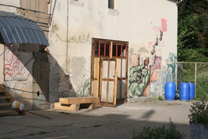  An der Mühle wurde zudem ein Holztor mit integrierter Tür restauriert  Foto: Alte Mühle e.V., Gömnigk 