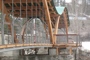  Die Princeton Bridge of Dreams in Kanada ist eine doppelte Bogenträgerbrücke mit Zugband. Historische Vorbilder sind Eisenbahn-Brücken aus dem frühen 20. JahrhundertFoto: Fast+ Epp 