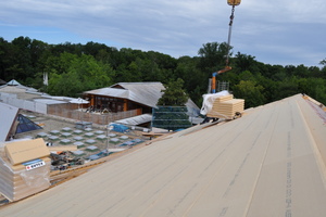  Dämmung der großen Schrägdachflächen mit Gutex-Thermosafe-homogen (160 mm) und Ultratherm (100 mm), als regen- und windsichere Unterdeckung Foto: Gutex 