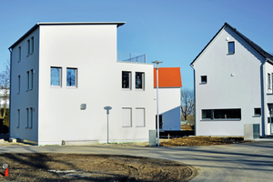  Günstiges A/V-Verhältnis: Die Relation der Außenhülle (Dach und Fassade) zum umbauten Raumvolumen bietet Wind und Wetter eine vergleichsweise geringe Angriffsfläche

 