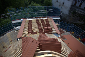  Jedes Dach hat seine Ordnung, auch wenn es noch nicht gedeckt ist Foto: Rüdiger Sinn 