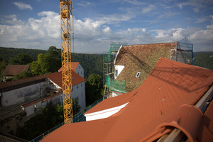  Überblick vom First des Daches über die Hauptbastion nach Westen  Foto: Rüdiger Sinn 