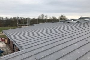  Klick-Stahlprofile für Dach und Fassade 