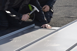  Klick-Stahlprofile für Dach und Fassade verlegen.JPG 