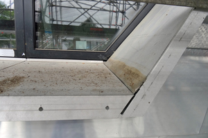  Unterkonstruktion für eine Fensterbank aus verzinkten Stahlblechen 