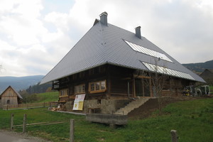  Der Fusenhof im Hochschwarzwald wurde aufwendig von innen und außen saniert Foto: Rolf Hoffmann 