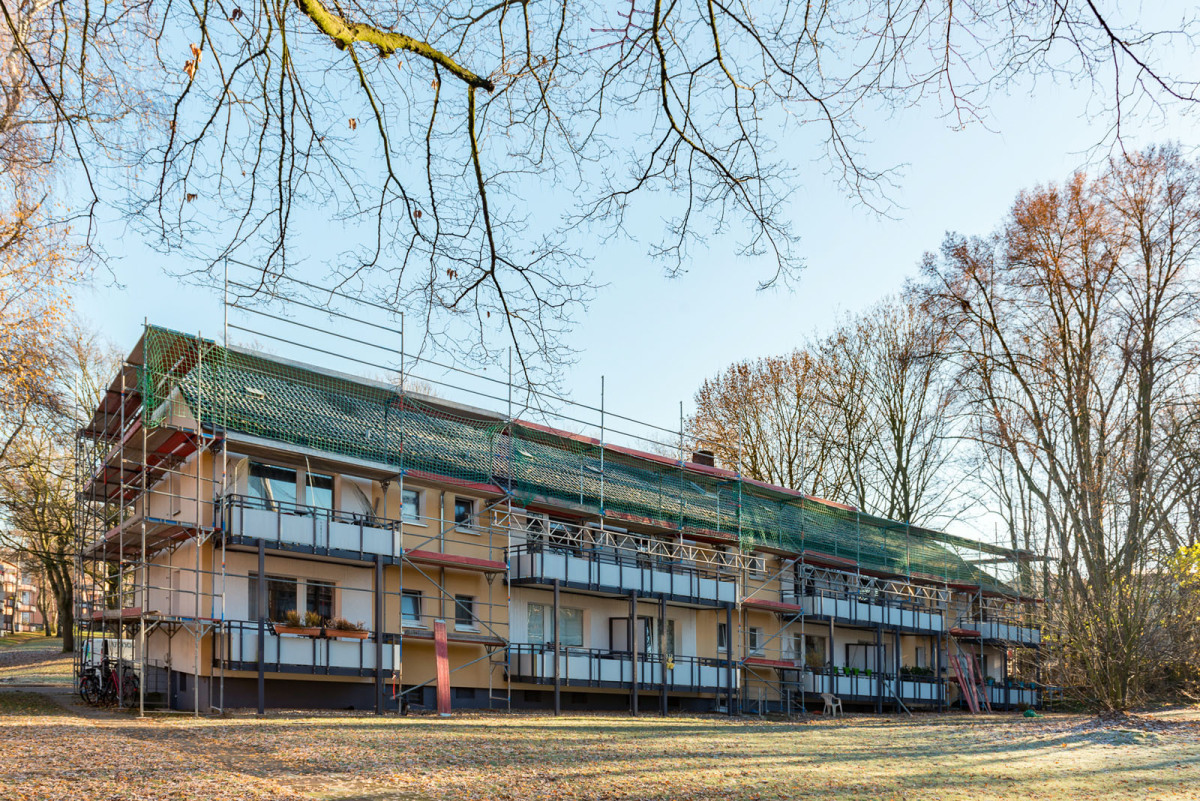 Wohnraum durch Aufstockungen und Dachsanierungen - dach+holzbau Wohnraum durch Aufstockungen und Dachsanierungen - dach+holzbau