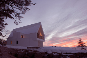  Winterimpressionen: Welches weiß ist weißer: die Fassade oder der Schnee?  Foto: AEV Architectures, Hyunjune Lee 