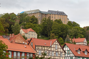  Die Schloss Blankenburg oberhalb der Stadt Blankenburg (Harz) 