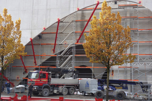  Bau des ellipsenförmigen Eingangsbereichs der Messe Dornbirn (2015-2017) 