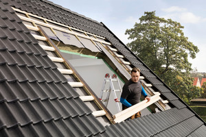  3_Velux_Panorama_Auflageschienen_und_Quertraeger.jpg 