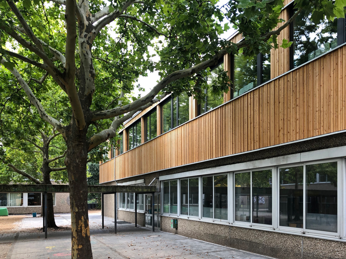 Erich Kastner Schule In Darmstadt Aufgestockt Dach Holzbau