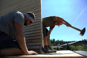  Schwarzwälder Baumhaus dach holzbau Hauselemente befestigen 