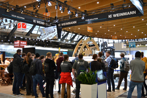  Besucher am Weinmann-Stand auf der Dach+Holz 2020 in Stuttgart 