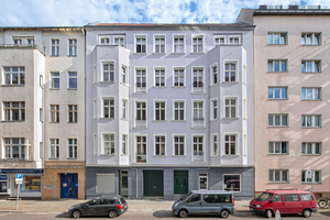  Das fünfgeschossige Gebäude in Berlin-Schöneberg nach der Sanierung 