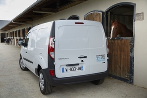  10_Etransporter_Kastenwagen_2020_Kangoo_Renault.jpg 