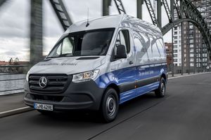  1_Elektrotransporter_2020_eSprinter_Daimler.jpg 