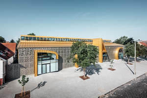  Gesamtansicht der neuen Markthalle in der rund 25 000 Einwohner-Stadt Nagykörös 