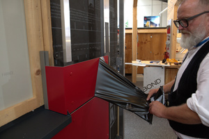  Das Ergebnis ist eine optisch ansprechende vorgehängte Fassade mit Aluminium-Verbundplatten 