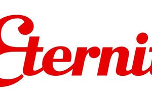  Das neue Logo von Eternit, 2020 eingeführt, gilt ab sofort nur noch für die Wellplatten. Der Hersteller heißt nun Etex Germany Exteriors GmbH 