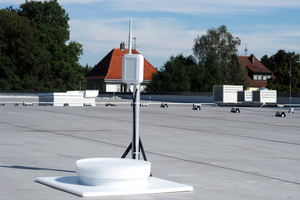  Das „Satelliten-System“ ist eine Erweiterung zur Schneewaage und ermöglicht es, viele Messpunkte auf dem Dach einzurichten 