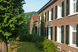  Neue Holzblenden für denkmalgeschuetzten Hof Osmo Holz und Color Garten und Fassadenfarbe 