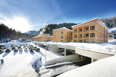 RichardBrink_TirolLodge_01.jpg