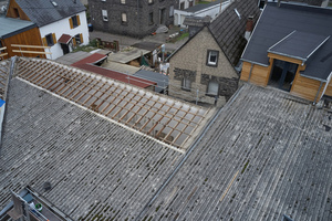  2_Rockwool_Kottenheim_alte_Dachdeckung_Faserzementtafeln_Lattung.jpg 