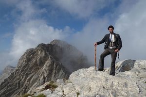  1_Waehrend_seiner_Walz_hat_Torben_Lueth_eine_Wanderung_auf_dem_Olymp-Gebirge_in_Griechenland_unternommen.jpg 