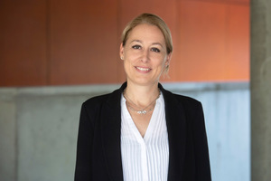 Christine Lemaitre ist das neueste Mitglied der Dachpreis-Jury. Sie ist geschäftsführender Vorstand der Deutschen Gesellschaft für Nachhaltiges Bauen (DGNB) e.V. und Vorsitzende der europäischen Organisation „Climate Positive Europe Alliance"  