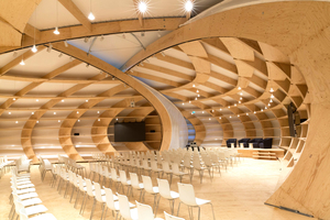  Der „Frankfurt Pavillon“ wird jährlich zur Frankfurter Buchmesse aufgebaut. Er bietet im Inneren 300 Sitzplätze und 100 Stehplätze&nbsp;&nbsp;  