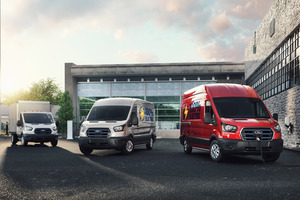  Der Ford „E-Transit“ wird je nach Bedarf als Kastenwagen, Kastenwagen mit Doppelkabine oder Fahrgestell für maßgeschneiderte Aufbauten erhältlich sein<span class="bildnachweis">Fotos: Ford</span> 