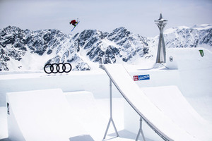  Schneestern baute 2019 einen Snowpark für den Freestyle-Contest „Audi Nines“ im österreichischen SöldenFoto: F. Breitenberger / The Distillery 