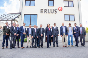  Gruppenbild vom Regionalbesuch des Präsidiums des Bayerischen Landtags am 17. 5. 2022 bei der Erlus AG 