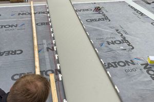  Verlegung und Montage der „Prefalz“-Aluminiumschare mithilfe von Haften 