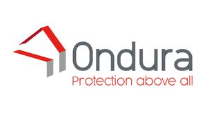  Ondura, hervorgegangen aus dem französischen Unternehmen Onduline, ist ein Spezialist für Bedachungen für geneigte Dächer 