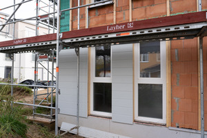  Ziegelaussenwand mit vorgehaengter hinterluefteter Fassade Faserzementpaneele 