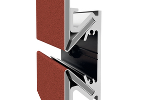  Clip mit 135°-Winkeln zur Befestigung der gekanteten Aluminiumverbundplatten. Die Platten sind beidseitig mit 135° gekantet 