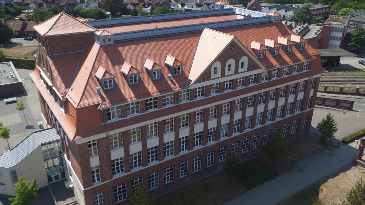 Nordhorn Volkshochschule Dach Biberschwanzziegel