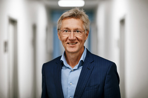  Raimund Heinl, CEO von Saint-Gobain in Deutschland & Österreich, übergibt die Geschäftsleitung für die Marken Isover und Rigips in Deutschland an... 