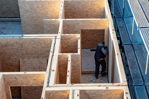  Die „One-Block“-Wohnungstrennwand im Einsatz zwischen zwei Wohnungen bei einem Bauprojekt 
