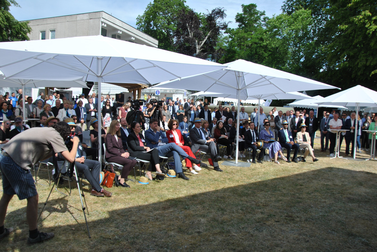 2_Teilnehmer_des_Innovationstags_Mittelstand_am_15._Juni_2023_in_Berlin.JPG