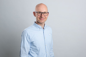  Stephan Thomas ist Chefredakteur der Zeitschrift dach+holzbau 
